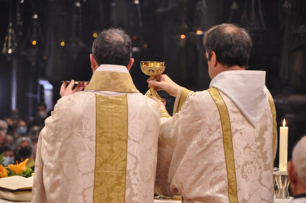 Missa del Sant Dia de Pasqua celebrada a Montserrat el 17 d'abril del 2022.