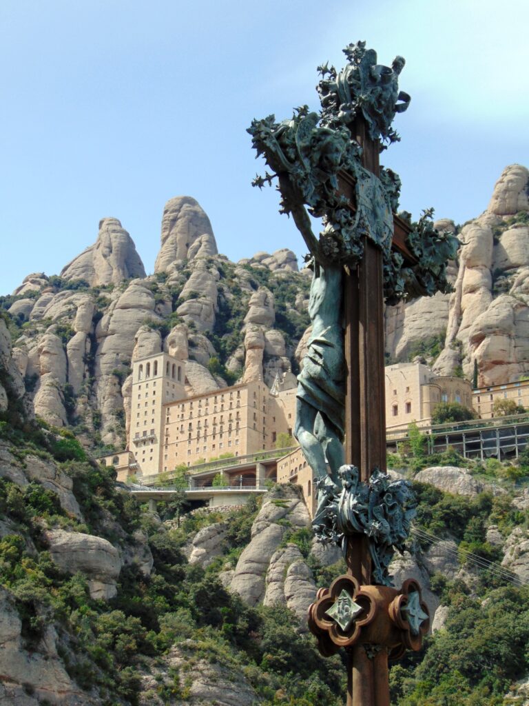 El Diumenge a Montserrat ens dona l’oportunitat de posar-nos al dia de l’actualitat montserratina.
