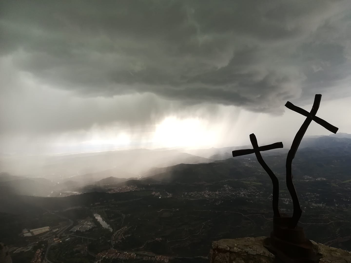 Resum de les dades meteorològiques de l'any 2023 de l'Estació meteorològica del Monestir de Montserrat.